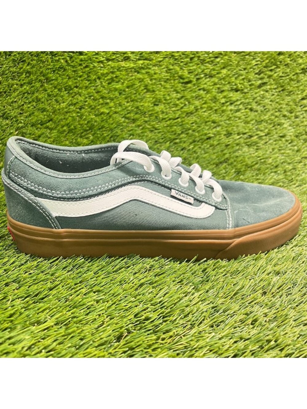 Vans Chukka Low Mens Size 9 Green White Gum Athletic Skateboard Shoes Sneakers